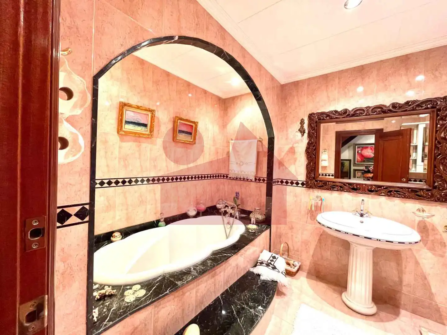 Baño de Casa adosada en venta en Mollet del Vallès con Aire acondicionado, Calefacción y Jardín privado