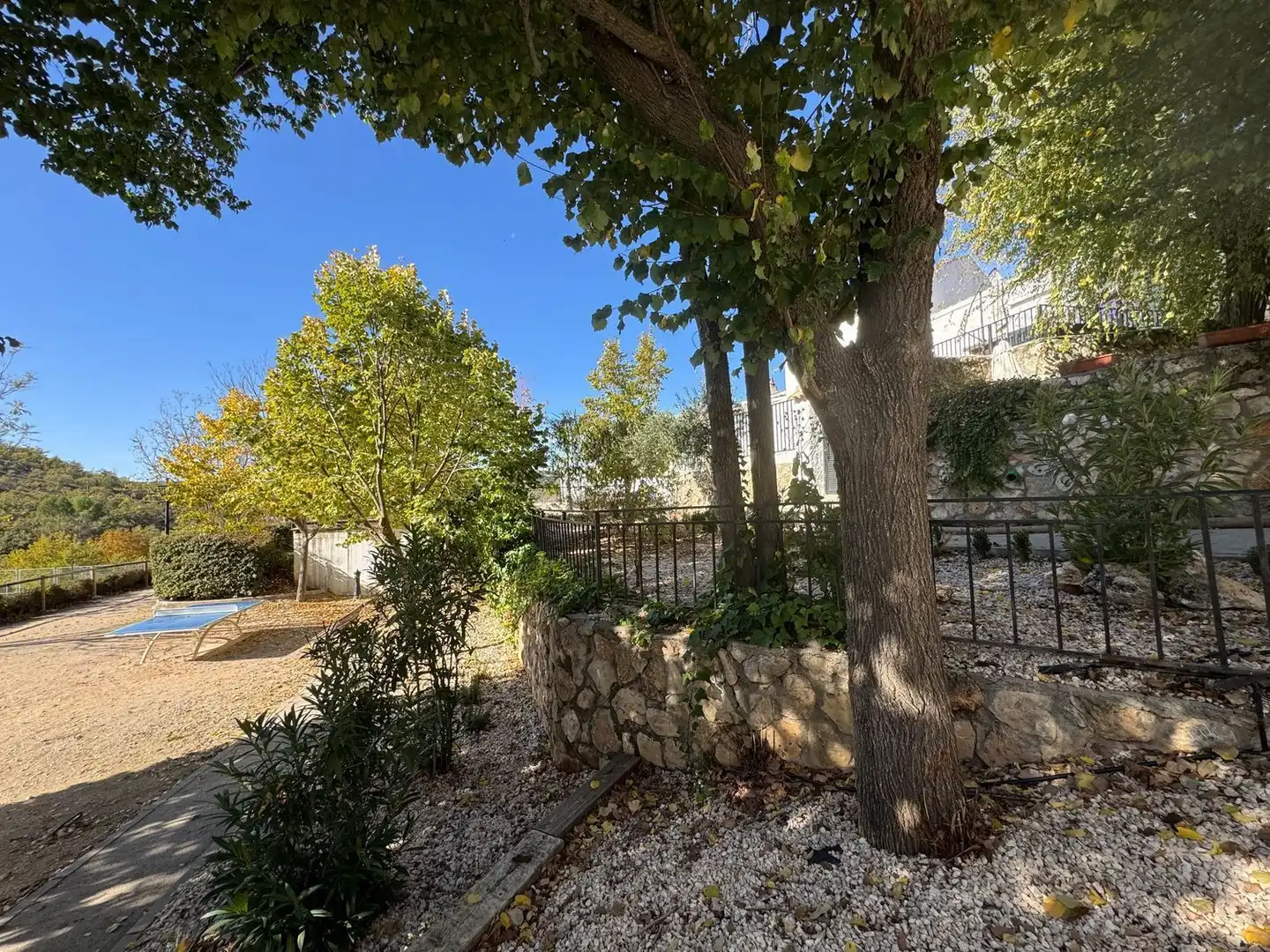 Vista exterior de Casa adosada en venta en Olmeda de las Fuentes con Calefacción y Trastero