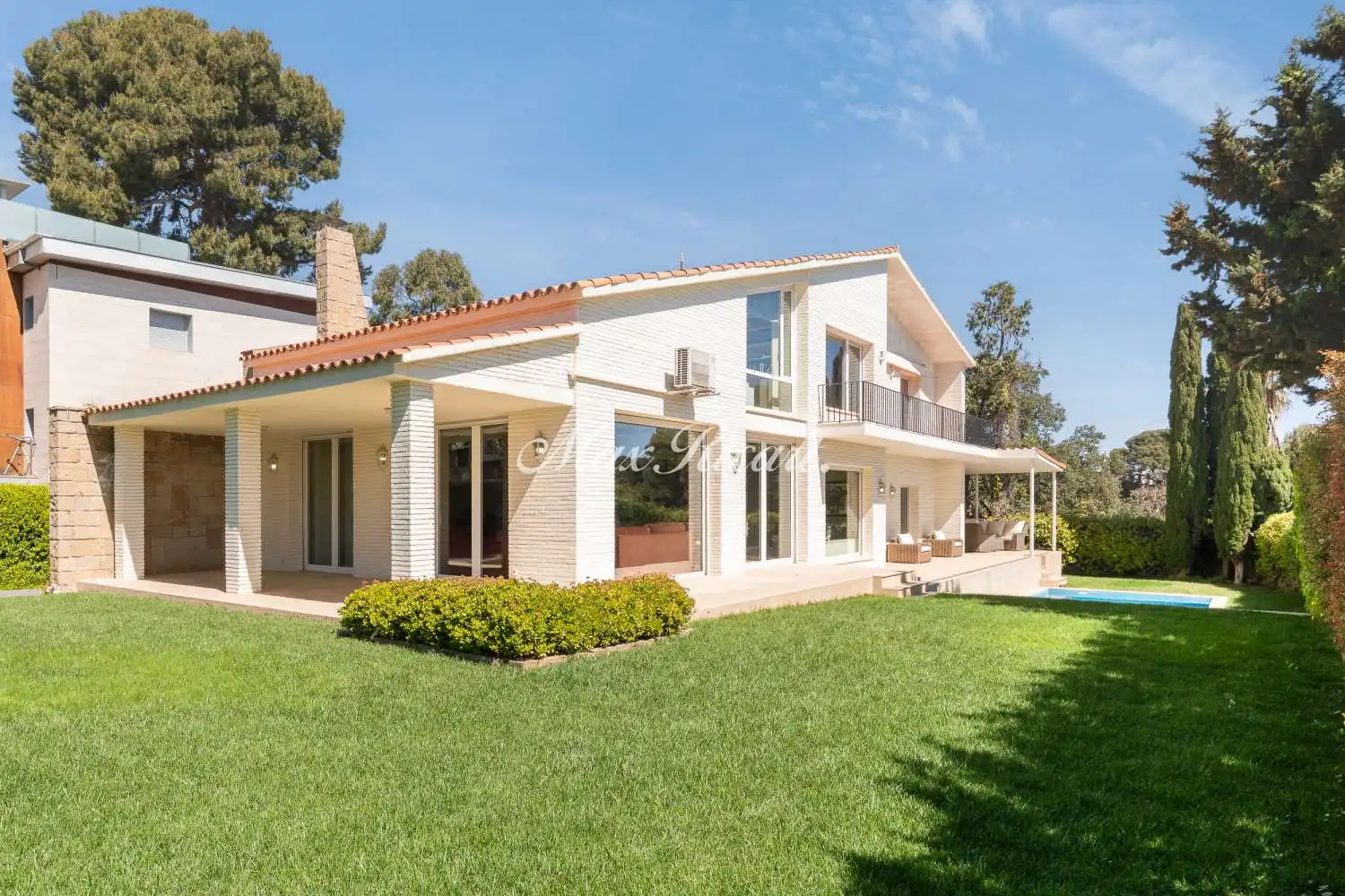Exterior view of Houses for rent in Barcelona  with Air Conditioner, Heating and Terrace