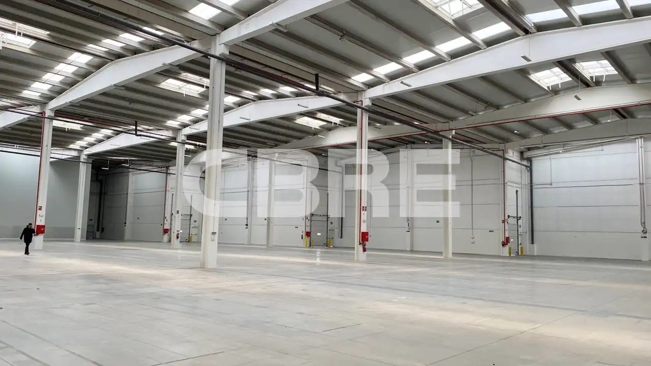Nave industrial de alquiler en Calle de Siete Picos, 11, Zona Industrial