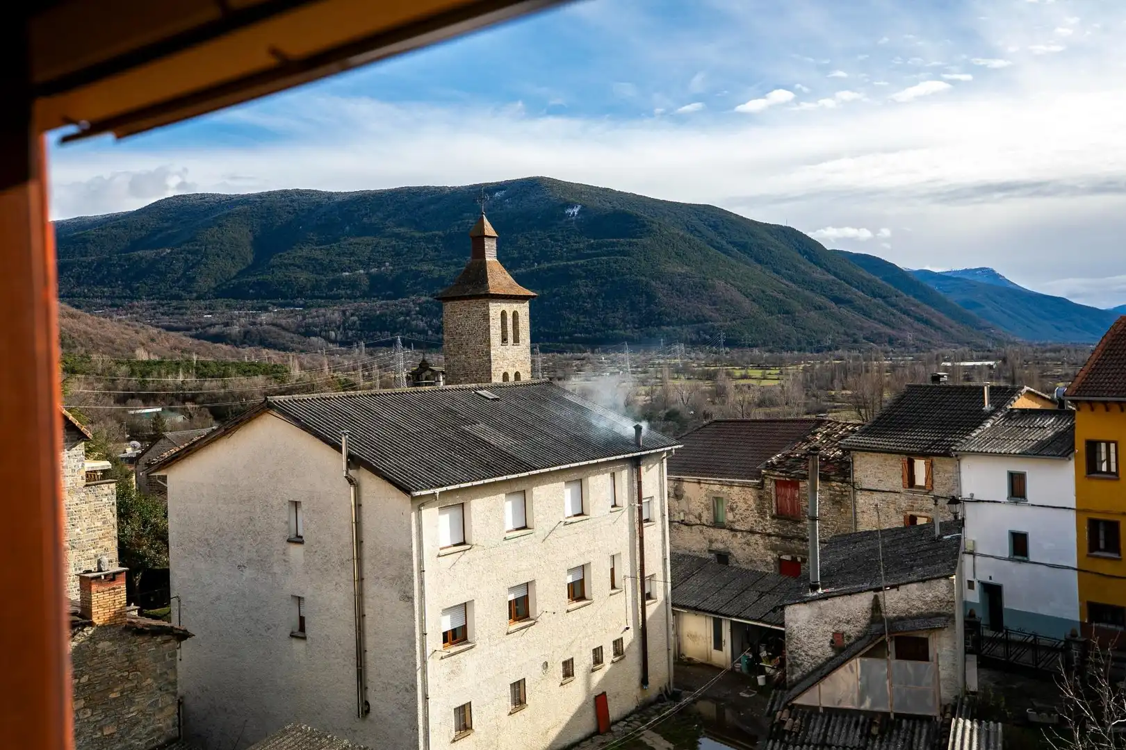 Vista exterior de Dúplex en venta en Biescas con Calefacción, Trastero y Amueblado
