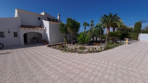 Villa totalmente reformada con gran parcela, piscina y espectacular vista a la bahia de Altea, image 4