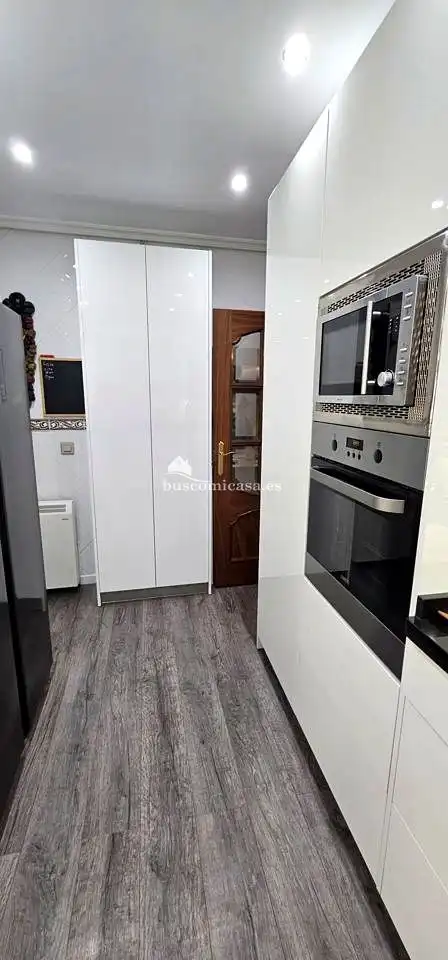 Cuina de Pis en venda en Jaén amb Aire condicionat, Calefacció i Parquet
