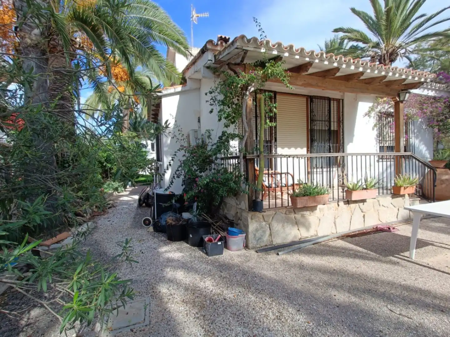 Vista exterior de Casa o xalet en venda en Dénia amb Calefacció, Jardí privat i Terrassa