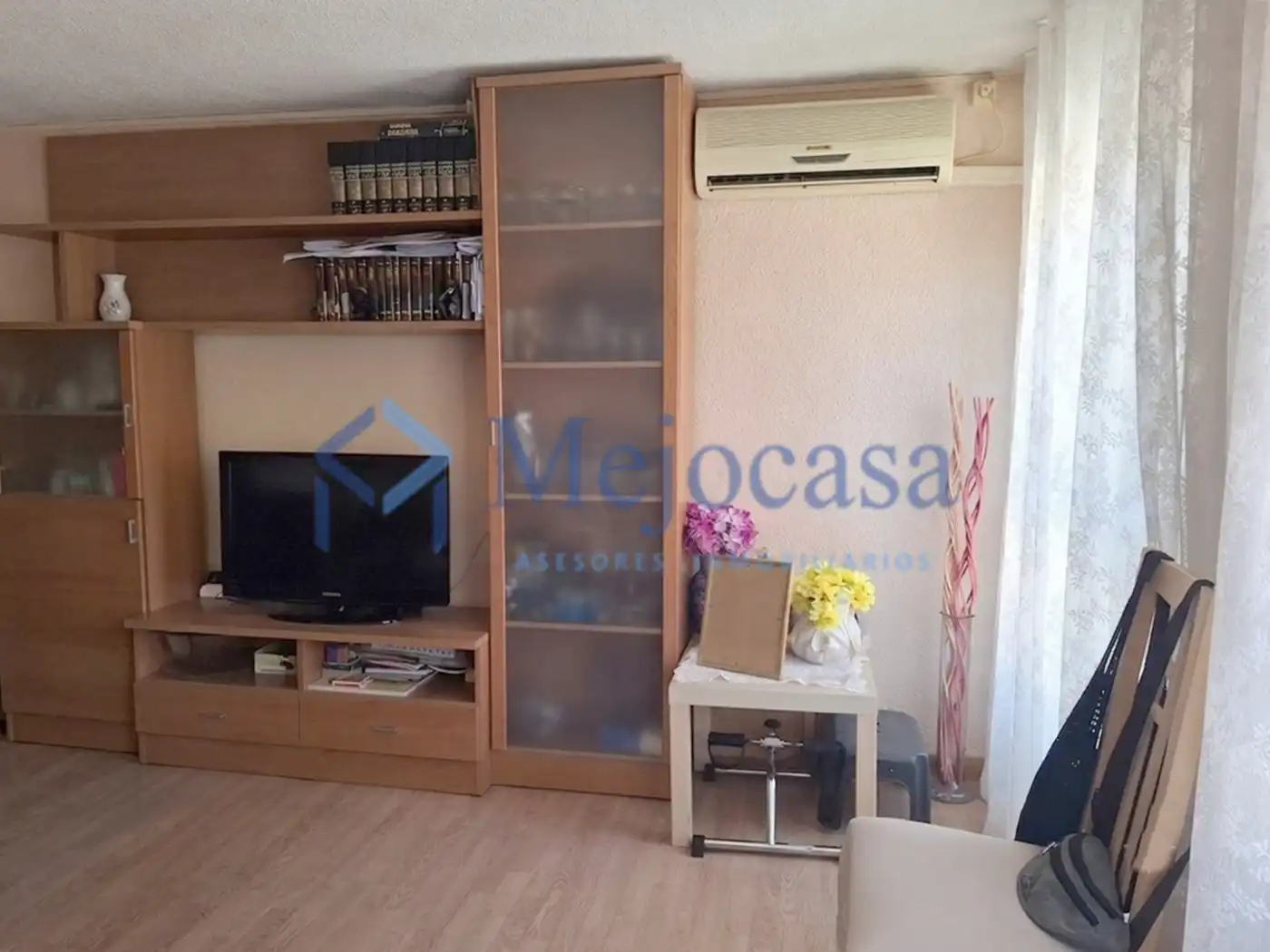 Sala d'estar de Pis en venda en Madrid amb Aire condicionat, Calefacció i Moblat