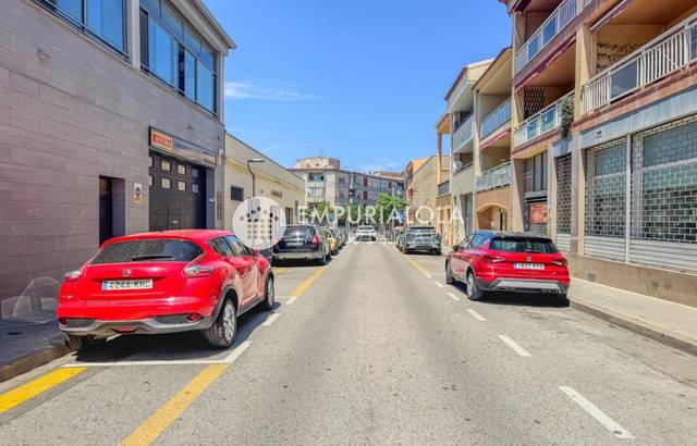 Garaje en Venta en Carrer BENET FALP I MATAS, -1 en Centre