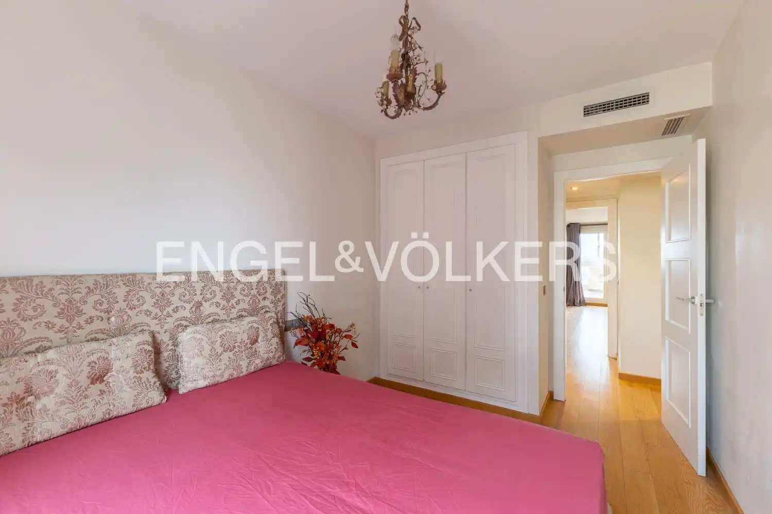 Habitación de Piso en venta en Valencia con Aire acondicionado, Calefacción y Parquet