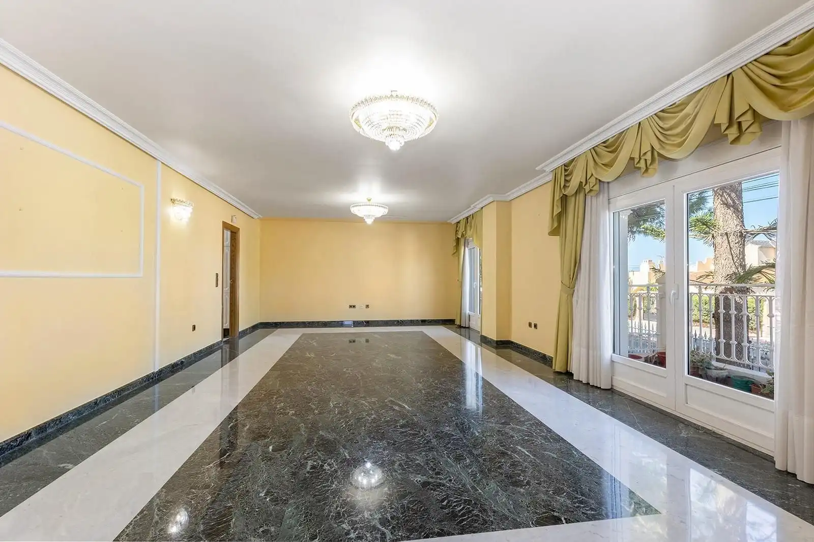 House with pool for sale in Zona Carrefour - Urbanizaciones, imagen 10