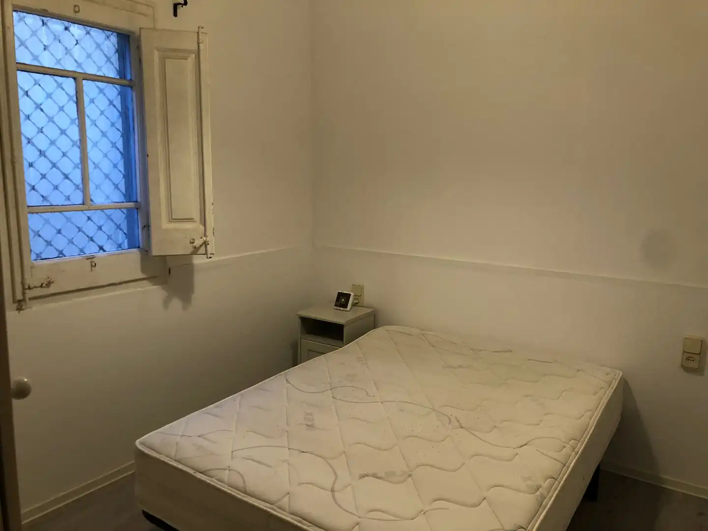 Habitación de Piso en venta en Barcelona con Aire acondicionado y Horno