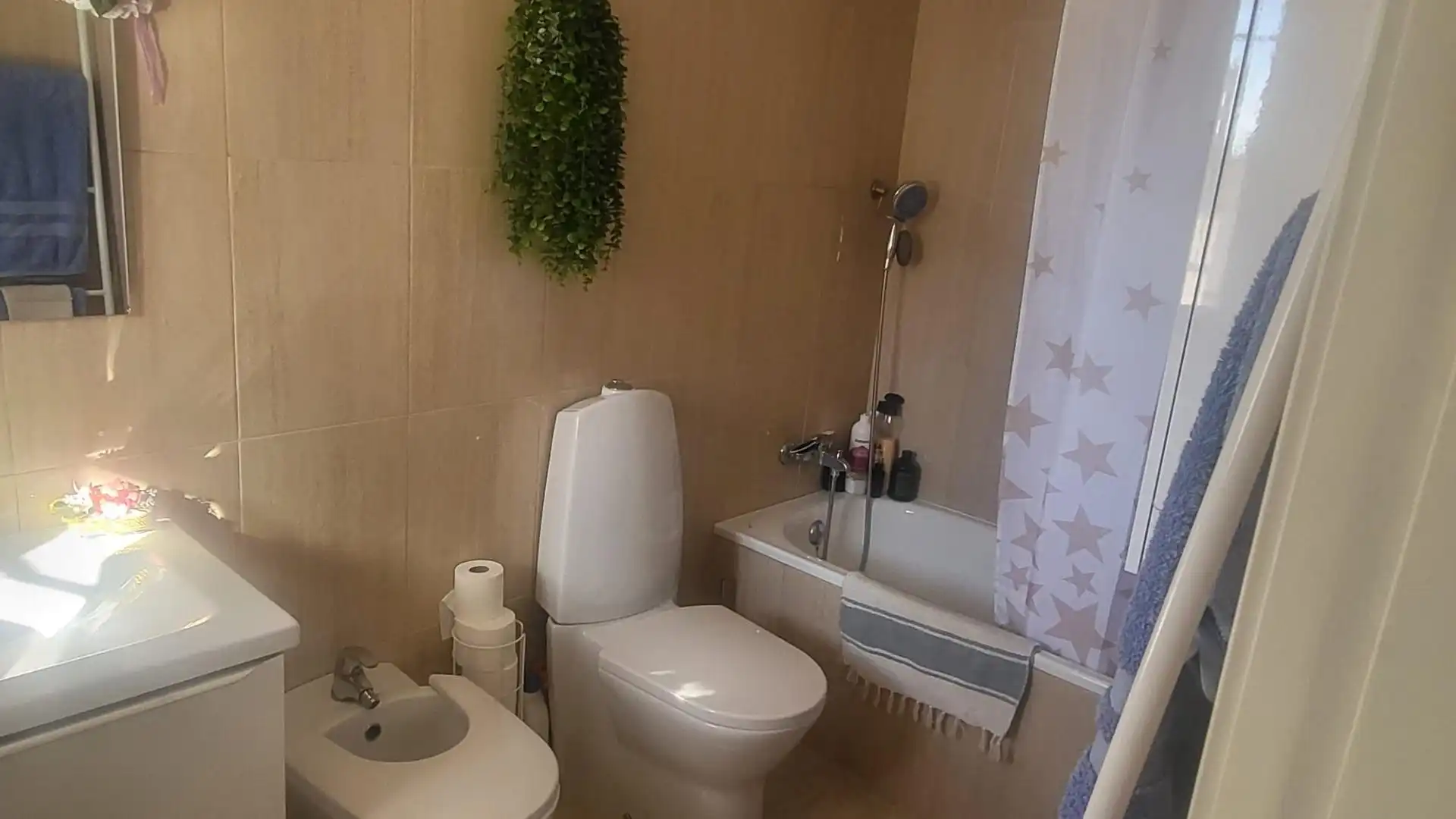 Bany de Casa adosada en venda en Elche / Elx amb Calefacció, Jardí privat i Moblat