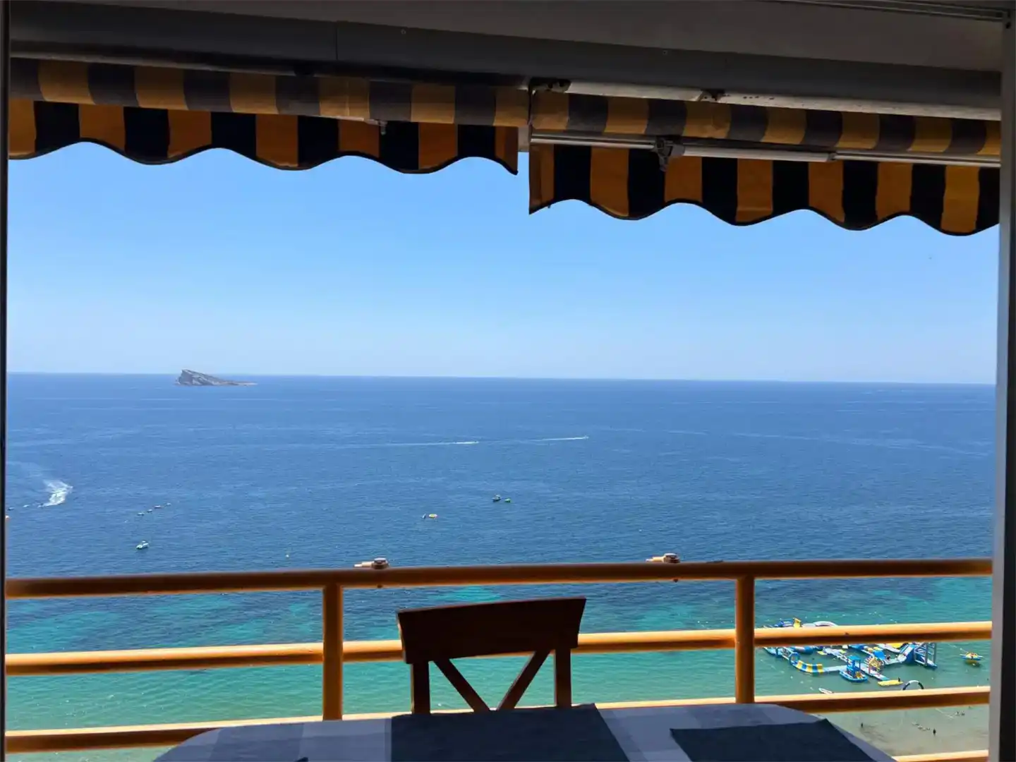 Terrasse von Wohnung zur Miete in Benidorm mit Klimaanlage, Privatgarten und Schwimmbad