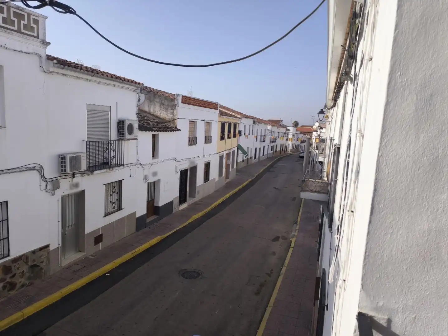 Vista exterior de Casa o xalet en venda en Santiago de Alcántara, Cáceres