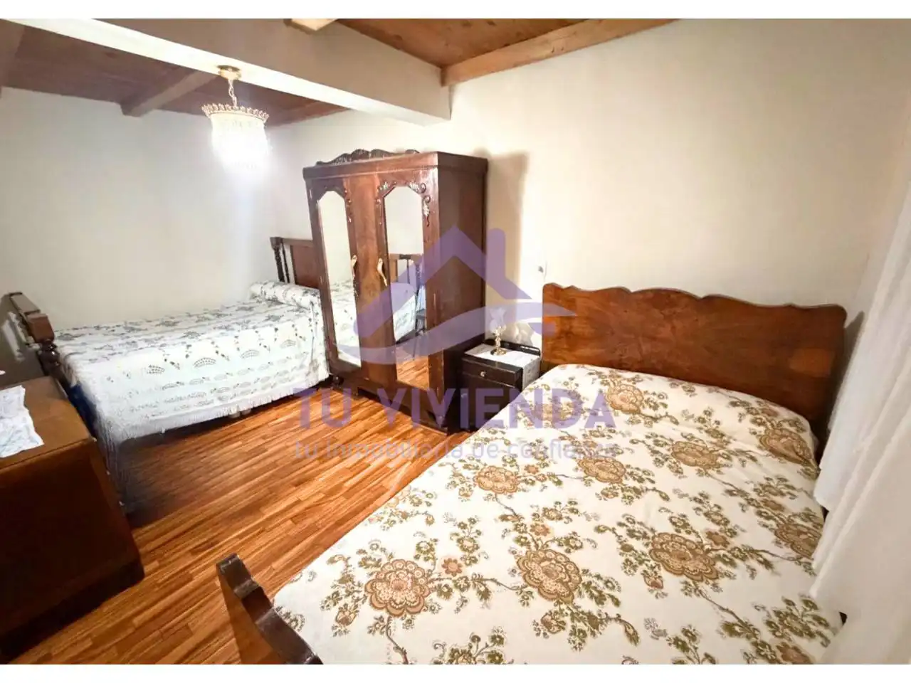 Dormitori de Casa o xalet en venda en Villaluenga de la Vega amb Calefacció i Moblat
