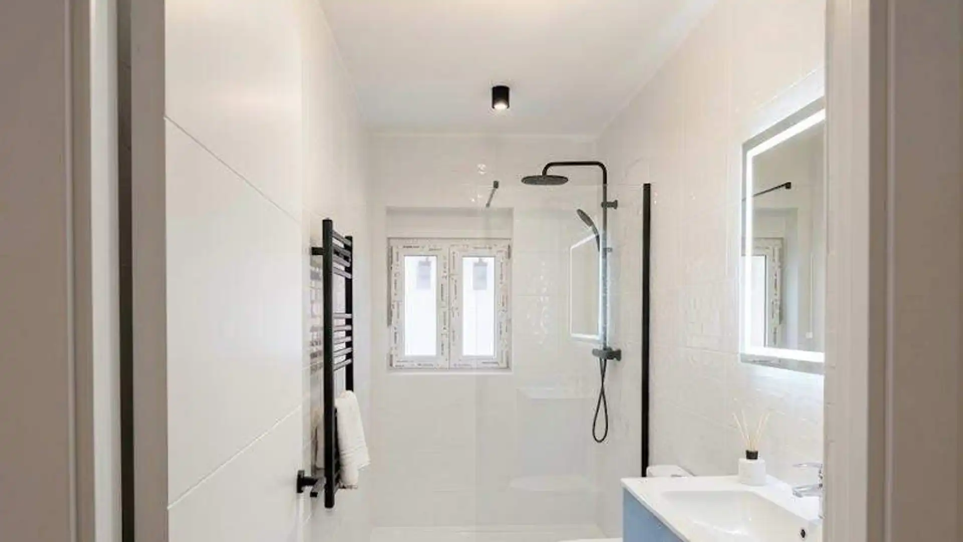 Bany de Apartament en venda en San Andrés del Rabanedo amb Parquet i Traster