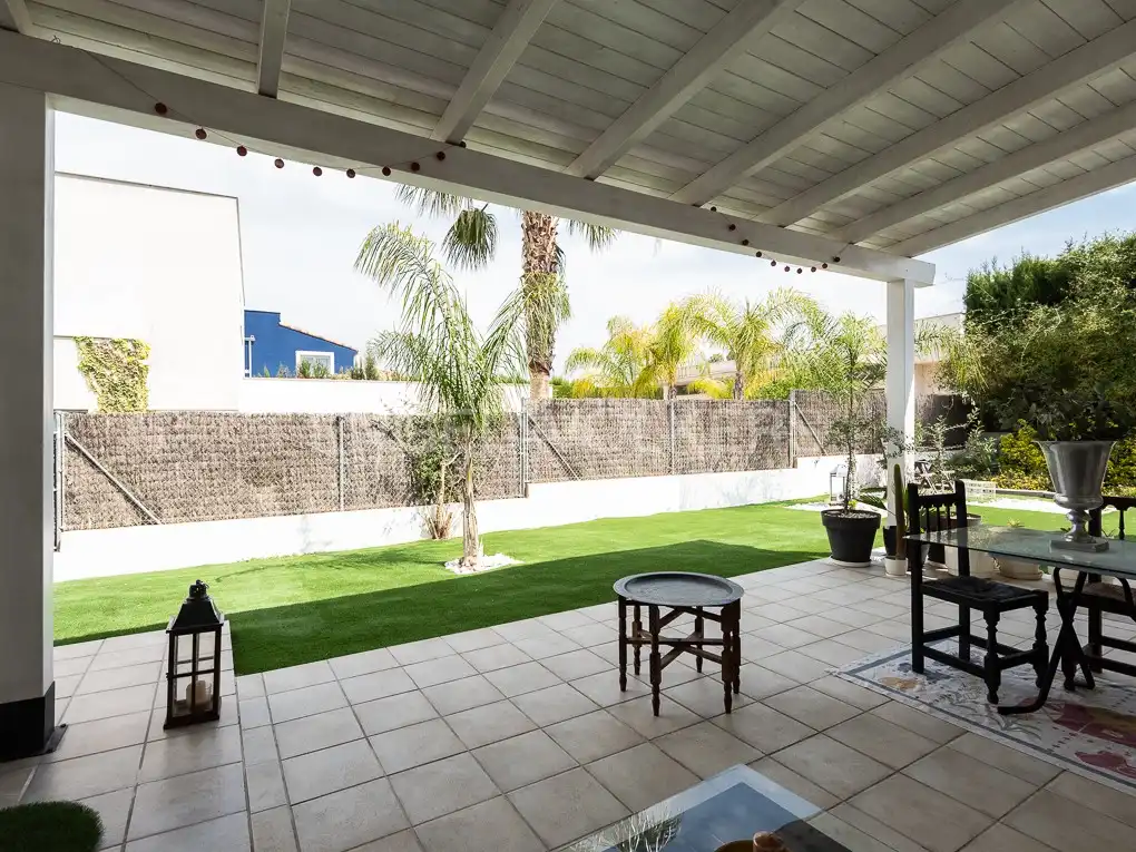 Terrassa de Casa o xalet de lloguer en Bétera amb Aire condicionat, Calefacció i Jardí privat