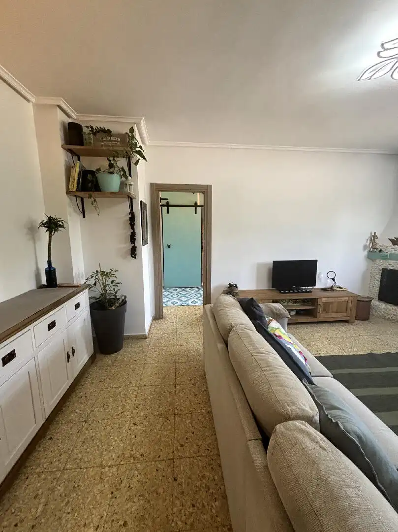 Sala d'estar de Casa o xalet en venda en Las Rozas de Valdearroyo 
