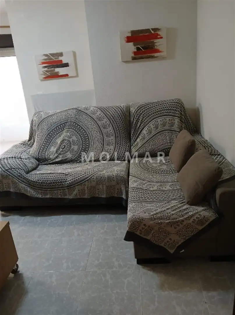 Sala de estar de Piso en venta en Tavernes de la Valldigna con Trastero, Amueblado y Balcón