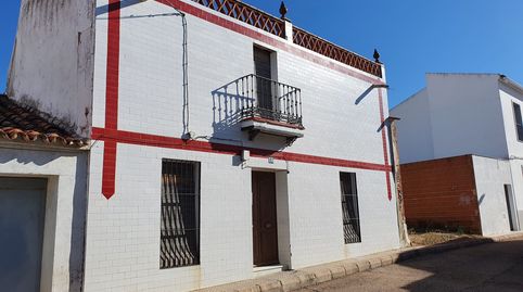 Casa céntrica. Amplia. A reformar. Negociable