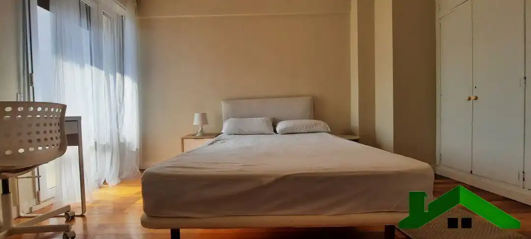 Bedroom of Flat for rent in Bilbao   with Heating and Balcony