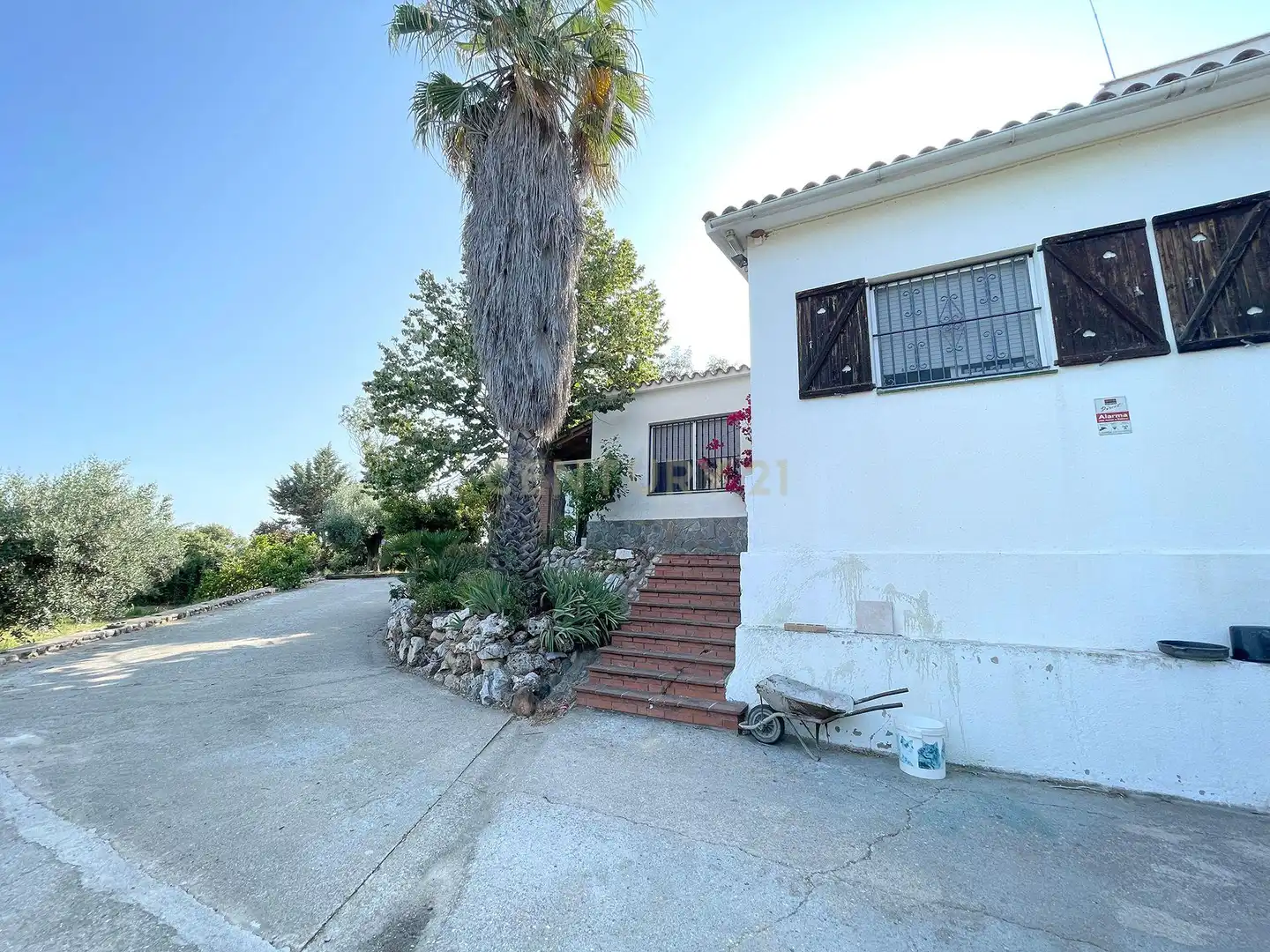 Exterior view of Houses for sale in Terrassa  with Air Conditioner, Private garden and Storage room