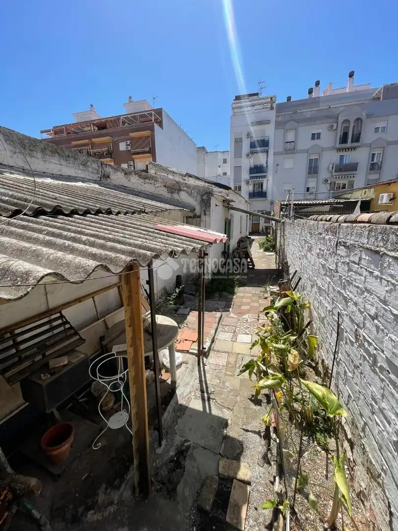 Vista exterior de Casa adosada en venda en Huelva