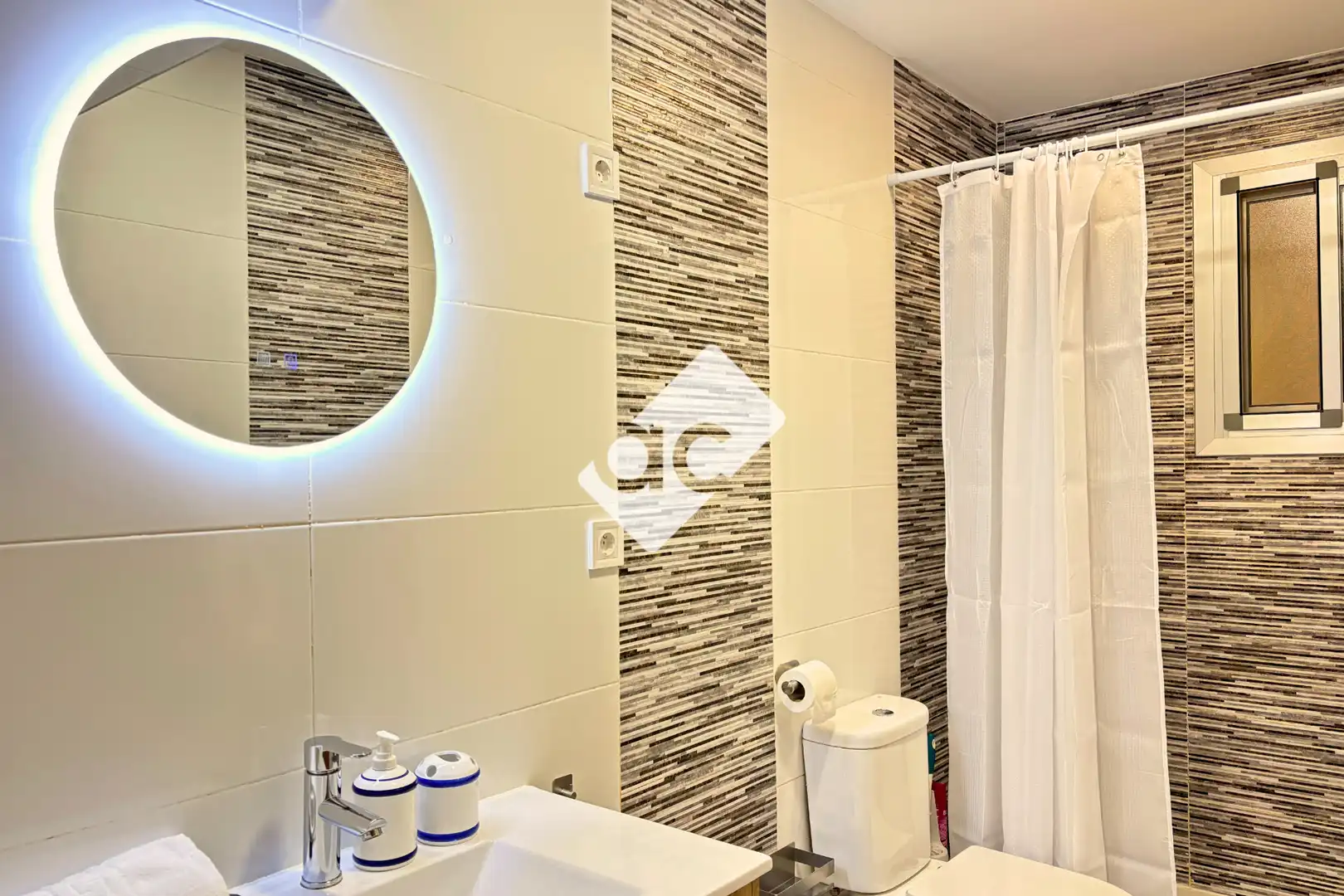 Bany de Apartament de lloguer en Alfafar amb Aire condicionat, Calefacció i Parquet