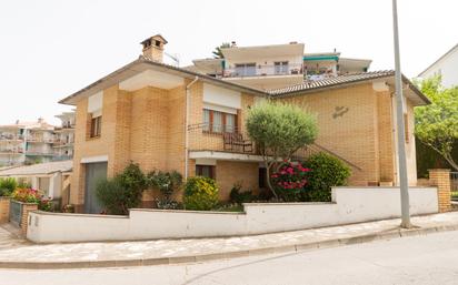 Vista exterior de Casa o xalet en venda en Seva amb Terrassa i Balcó