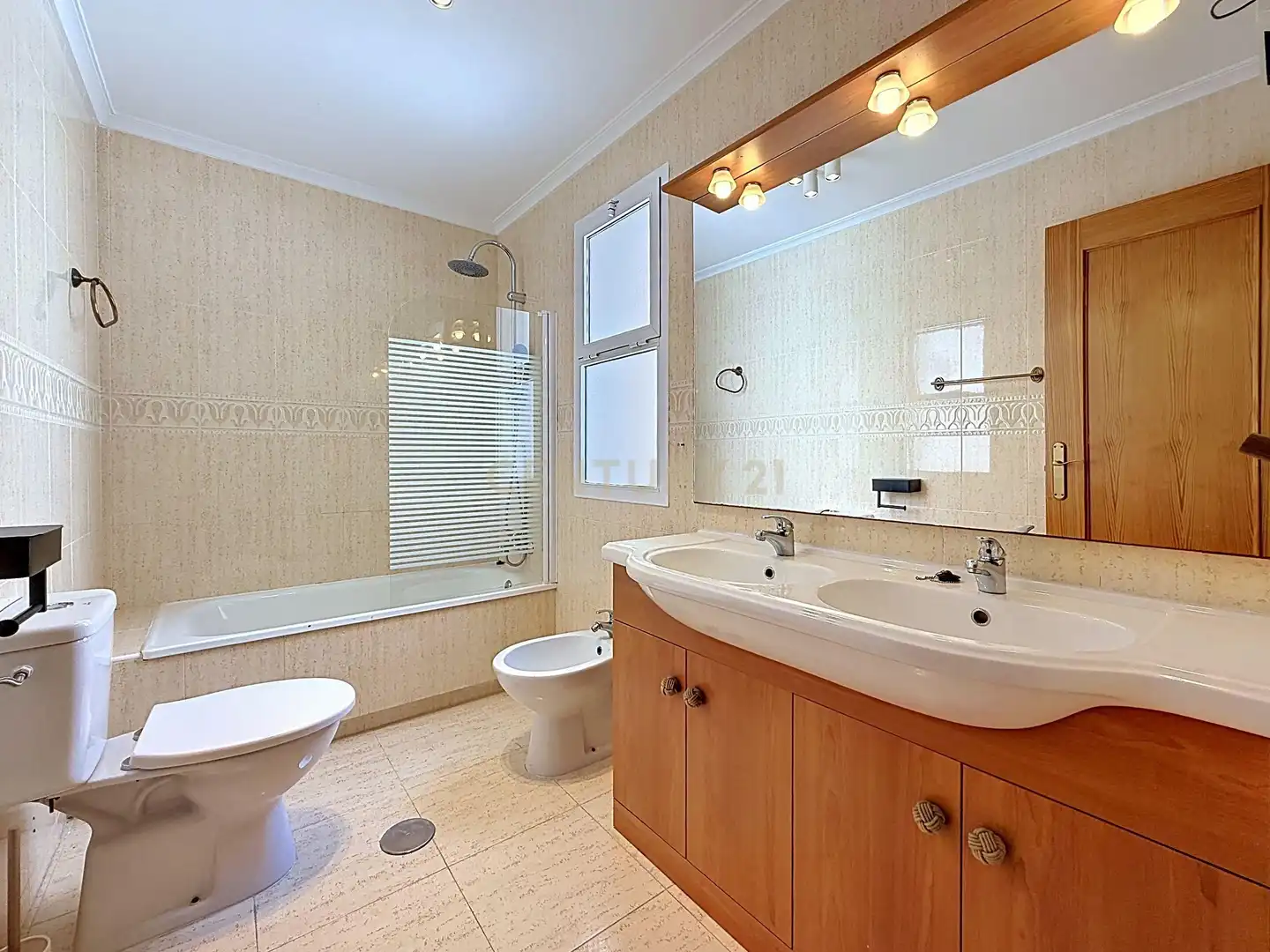 Bathroom of Detached homes for rent in Pilar de la Horadada  with Air Conditioner and Community pool
