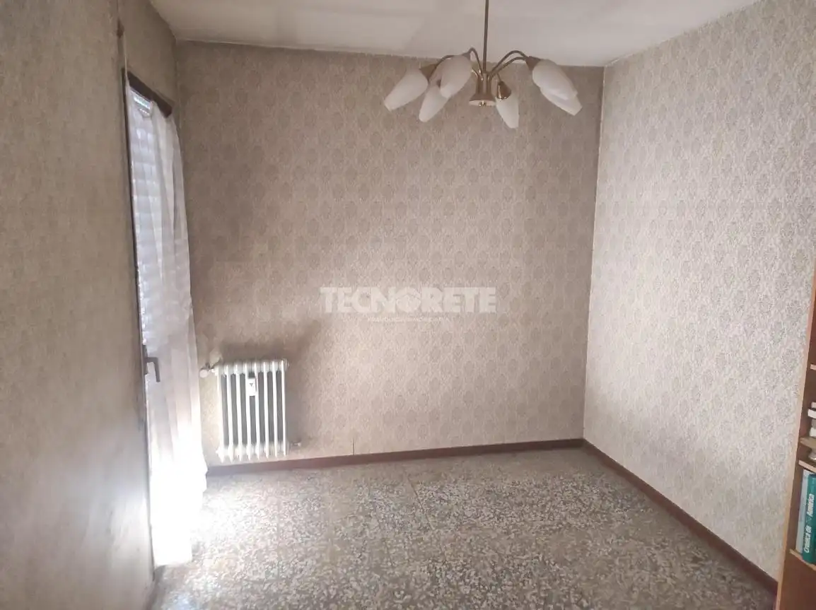 Bedroom of Flat for sale in Guadalajara  with Heating