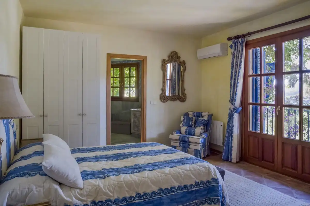 Habitación de Casa o chalet en venta en Marbella con Terraza y Piscina
