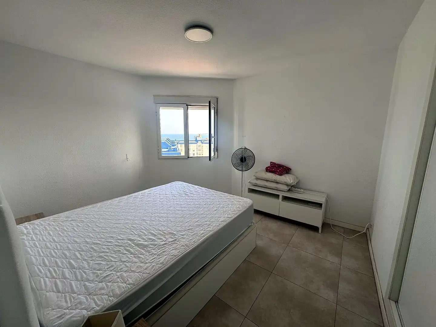 Mini appartamento con piscina in affitto a Avenida san bartolomé 6, imagen 15