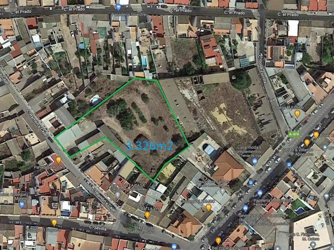 Residential land for sale in Calle Ramón y Cajal