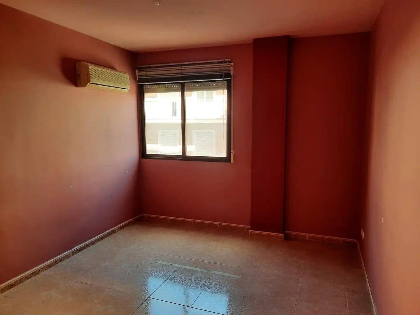 Habitación de Planta baja en venta en Almansa