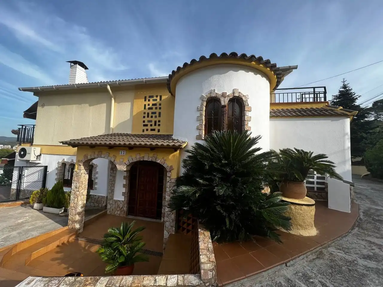Maison avec piscine à vendre à ricard canals