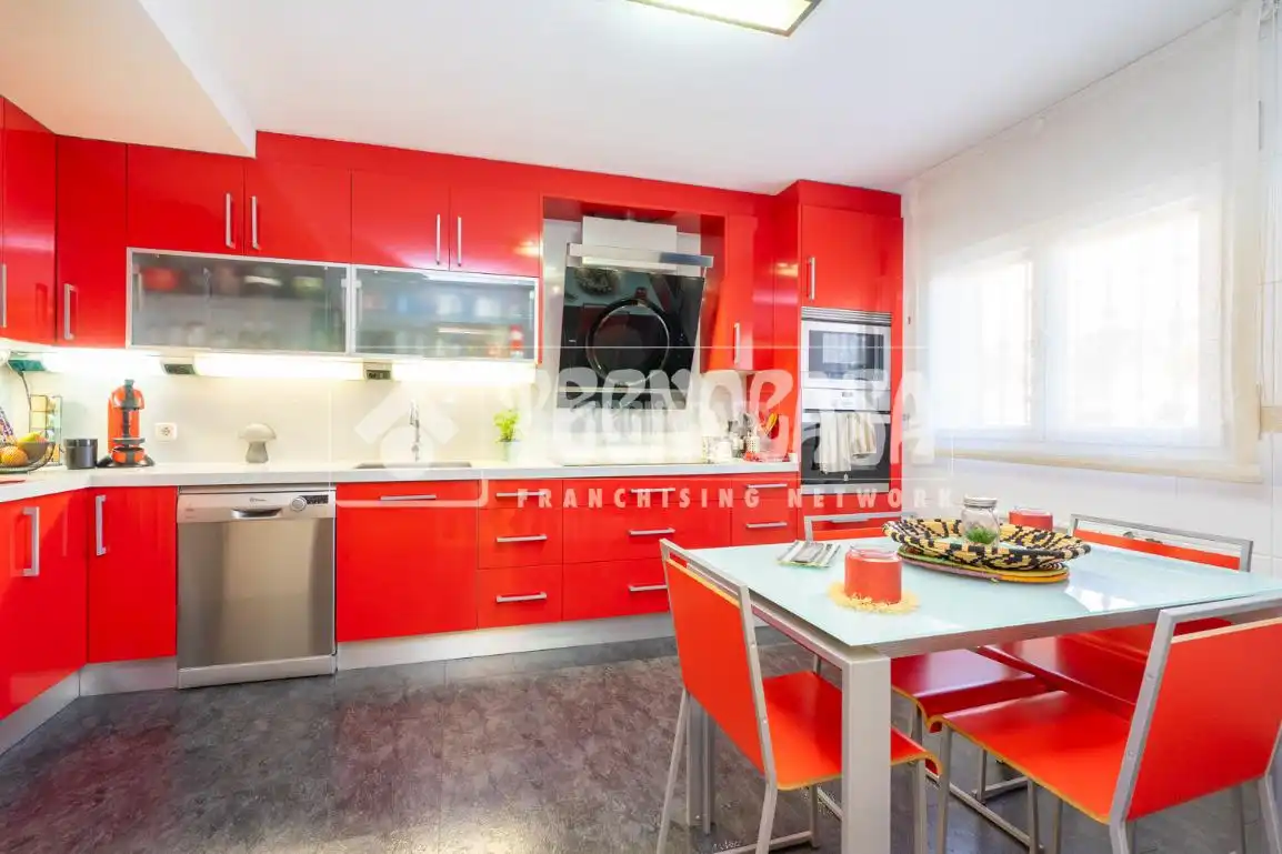 Küche von Wohnung zum Verkauf in Colmenar Viejo mit Klimaanlage, Heizung und Balkon