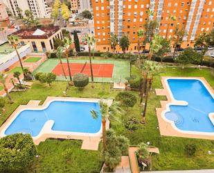 Piscina de Pis en venda en Benidorm amb Jardí privat, Terrassa i Piscina comunitària
