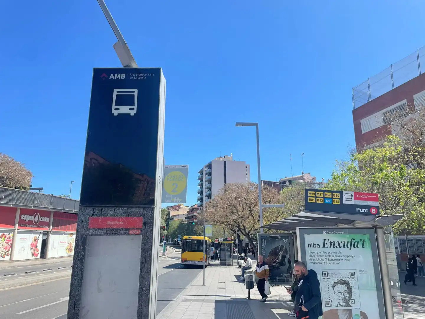Vista exterior de Pis en venda en Badalona amb Moblat, Forn i Balcó