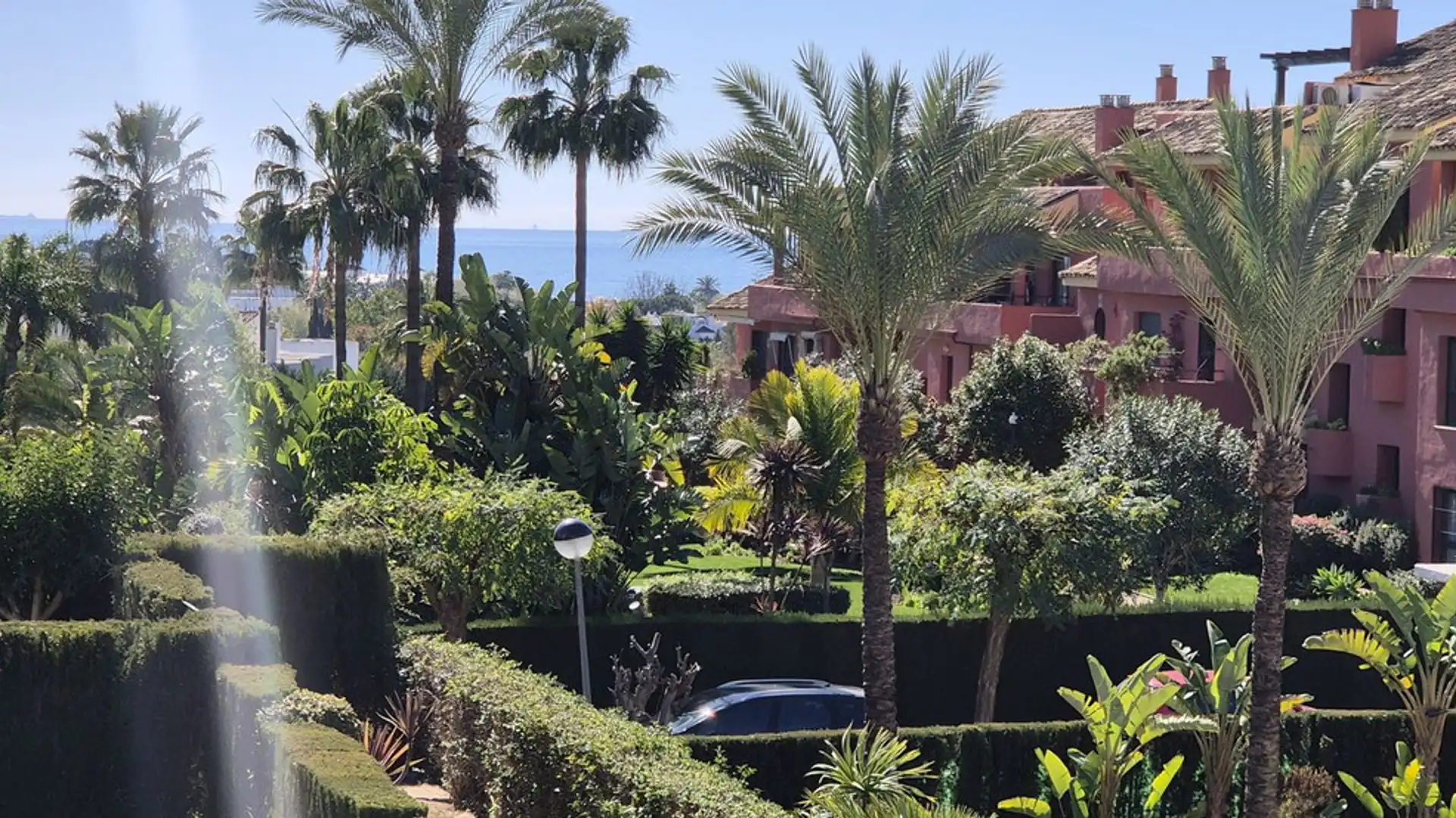 Jardí de Apartament en venda en Estepona amb Aire condicionat, Terrassa i Moblat