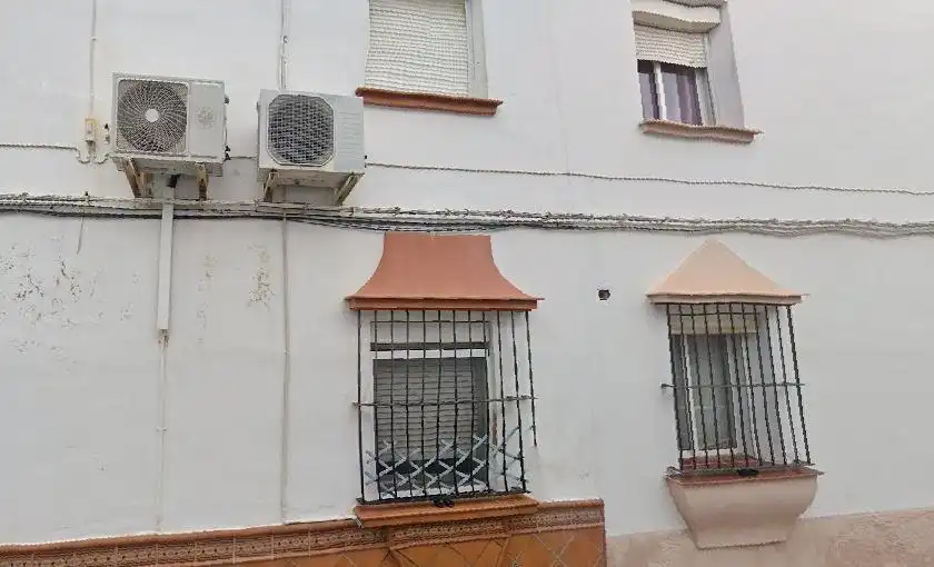 Vista exterior de Piso en venta en San Juan de Aznalfarache