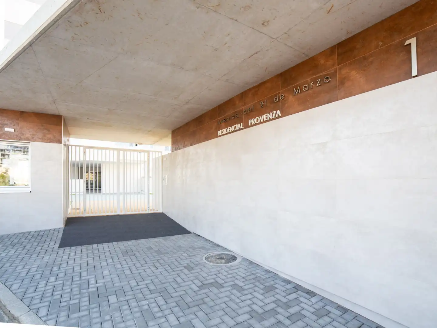 Wohnung zur Miete in Tres Cantos mit Heizung, Terrasse und Abstellraum