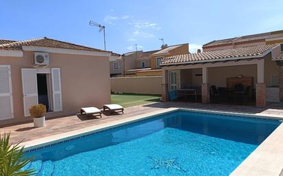 Swimming pool of House or chalet for sale in Los Barrios  with Air Conditioner, Private garden and Terrace