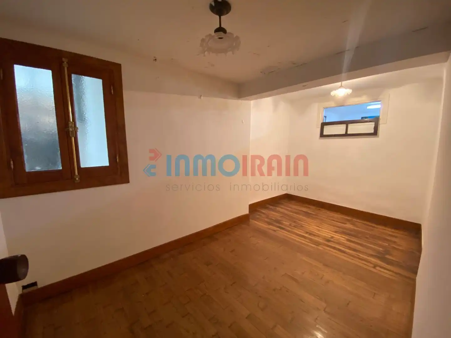 Houses for sale in Zegama  with Storage room