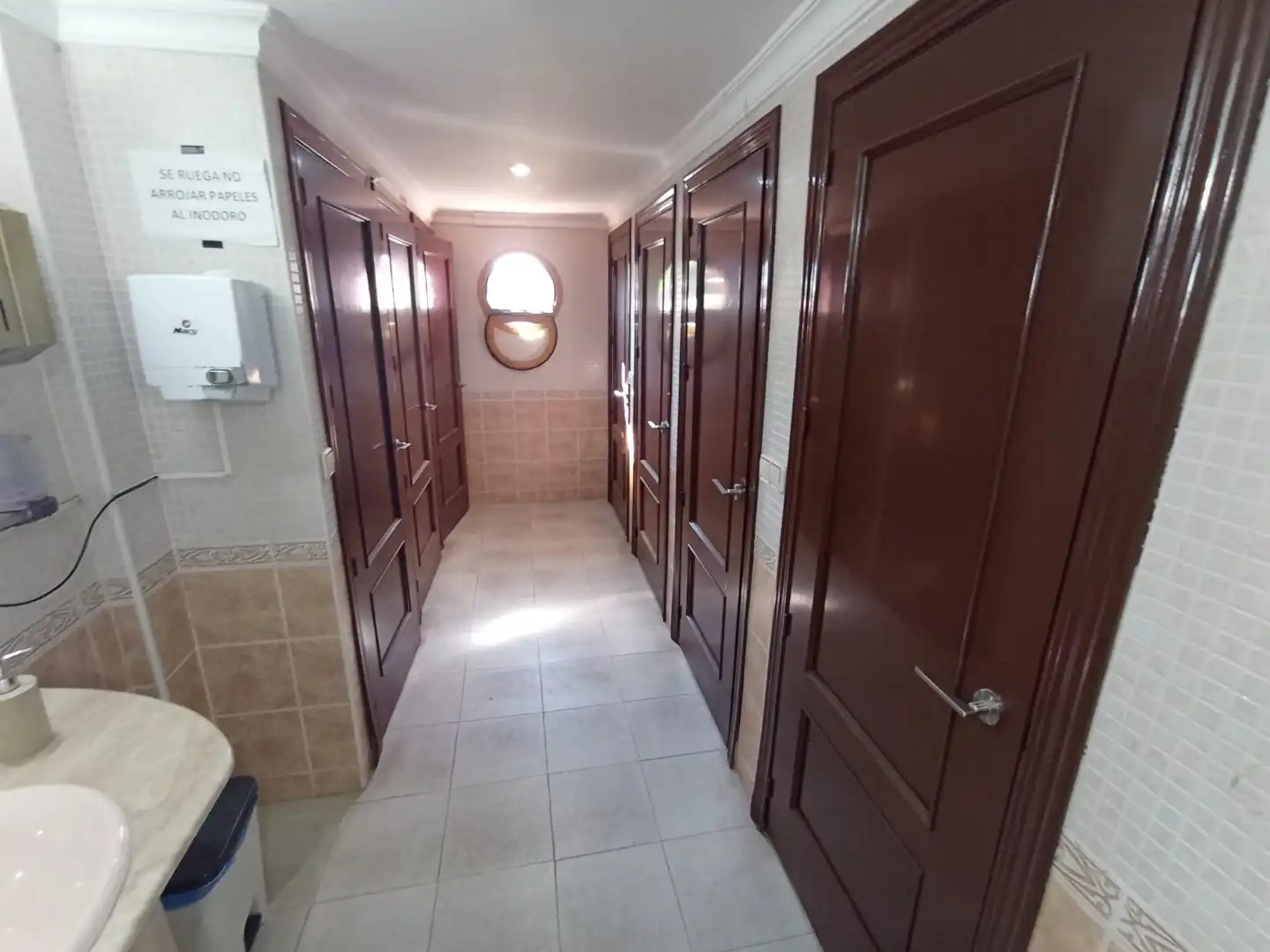 Baño de Local en venta en Chipiona
