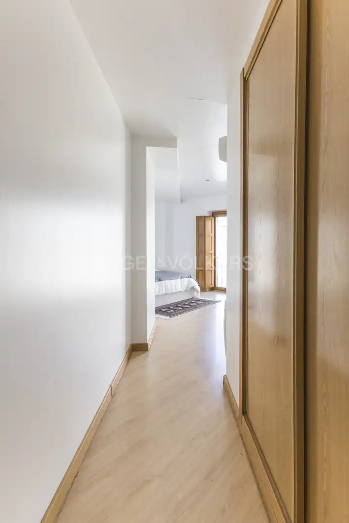 Flat for rent in Madrid  with Air Conditioner, Heating and Furnished