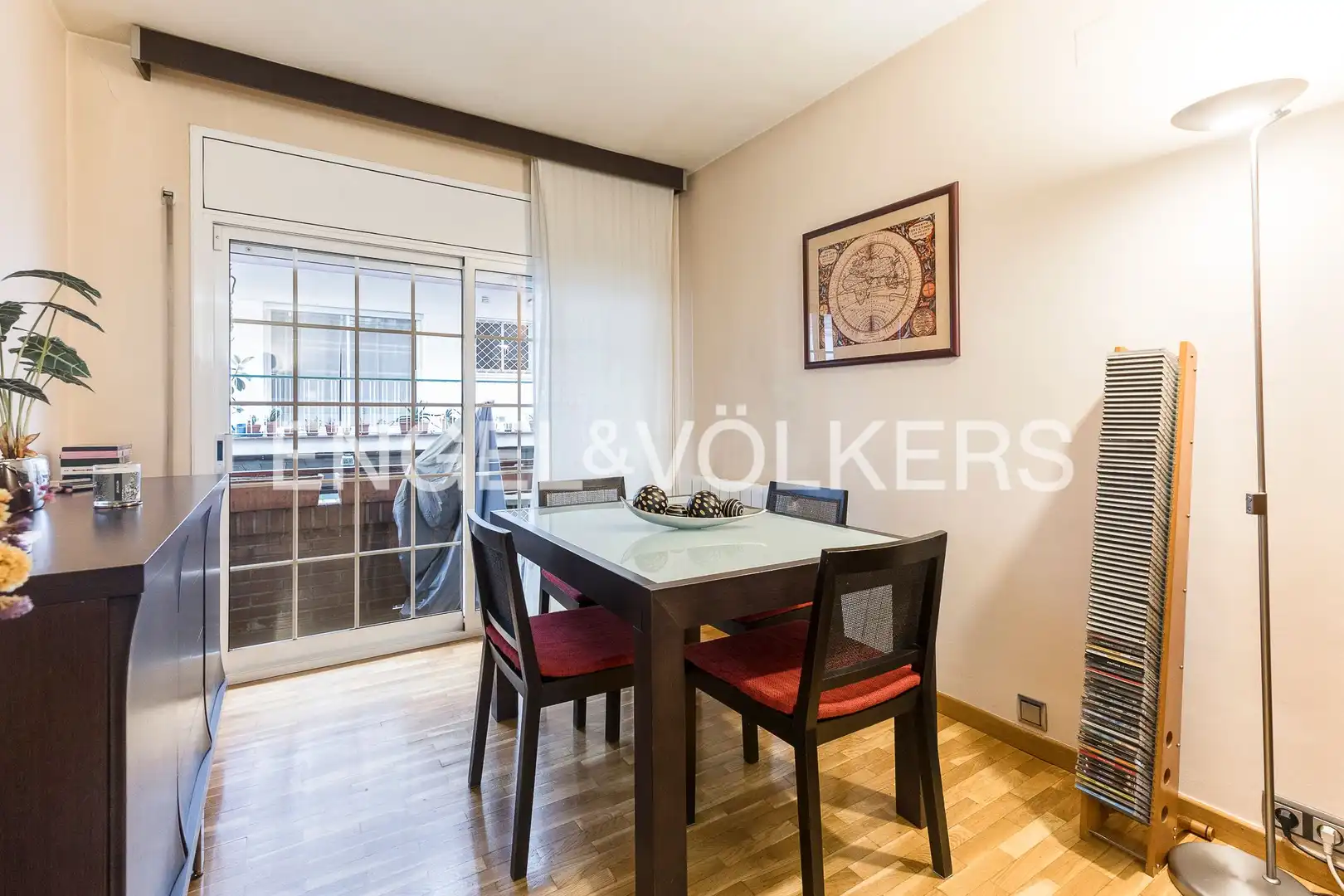 Exterior view of Flat for sale in  Barcelona Capital  with Air Conditioner, Heating and Parquet flooring