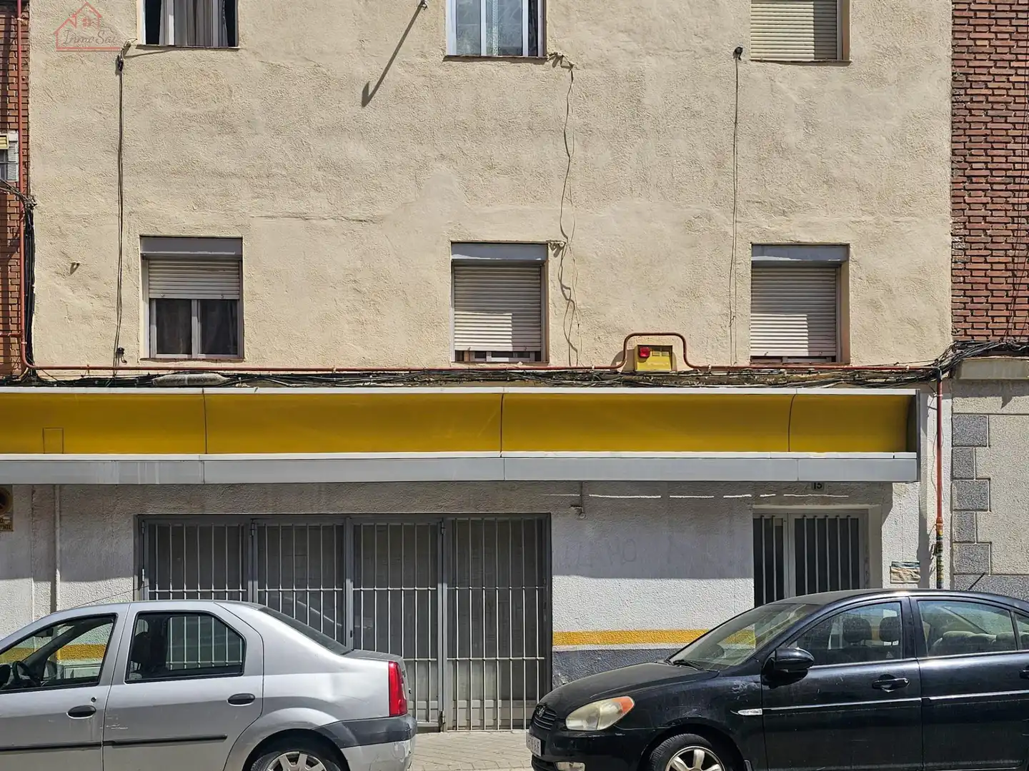 Exterior view of Buildings for sale in Madrid
