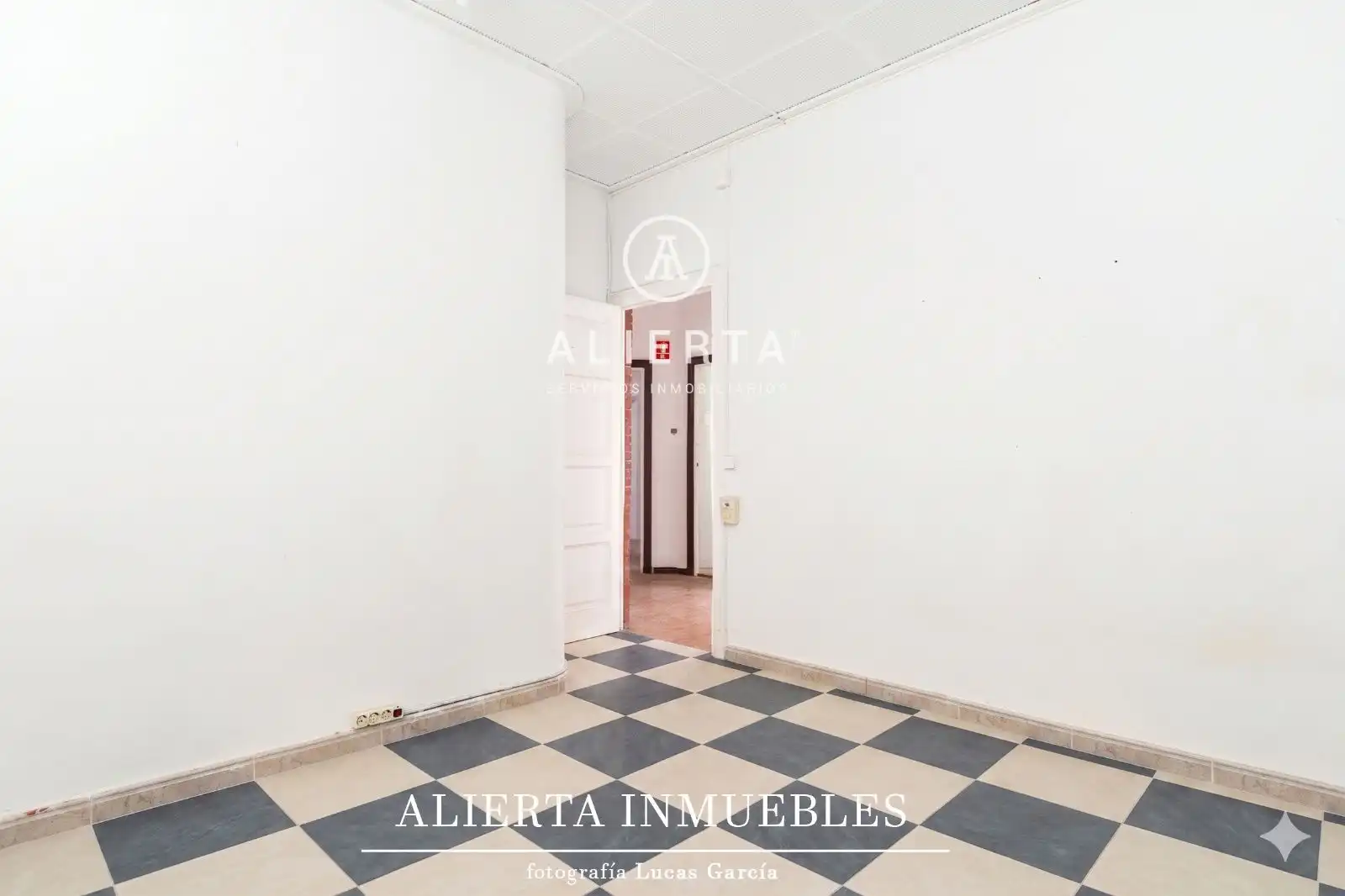 Vista exterior de Casa o chalet en venta en Zaragoza con Calefacción y Terraza