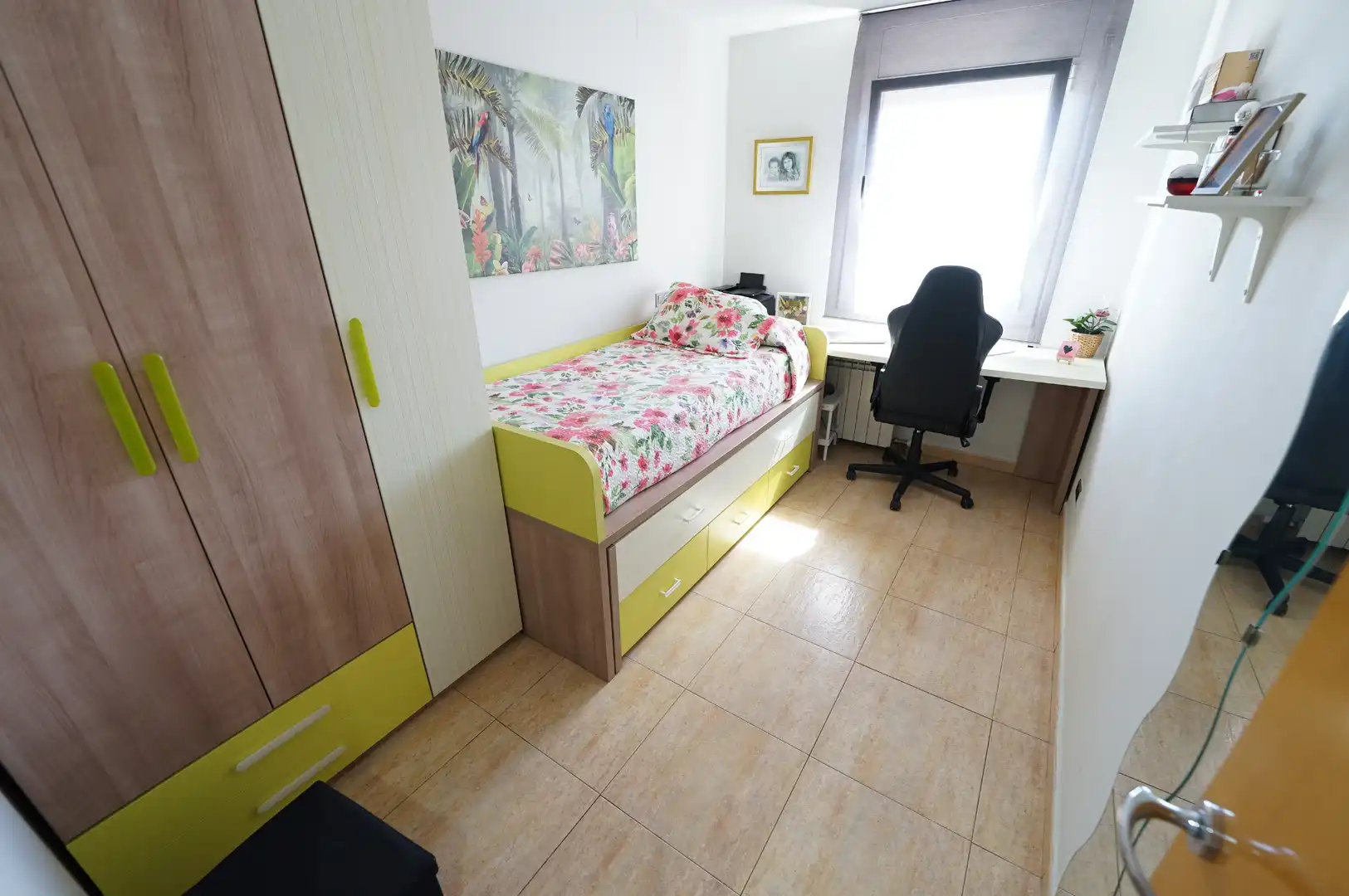 Habitación de Piso en venta en Terrassa con Aire acondicionado, Calefacción y Horno