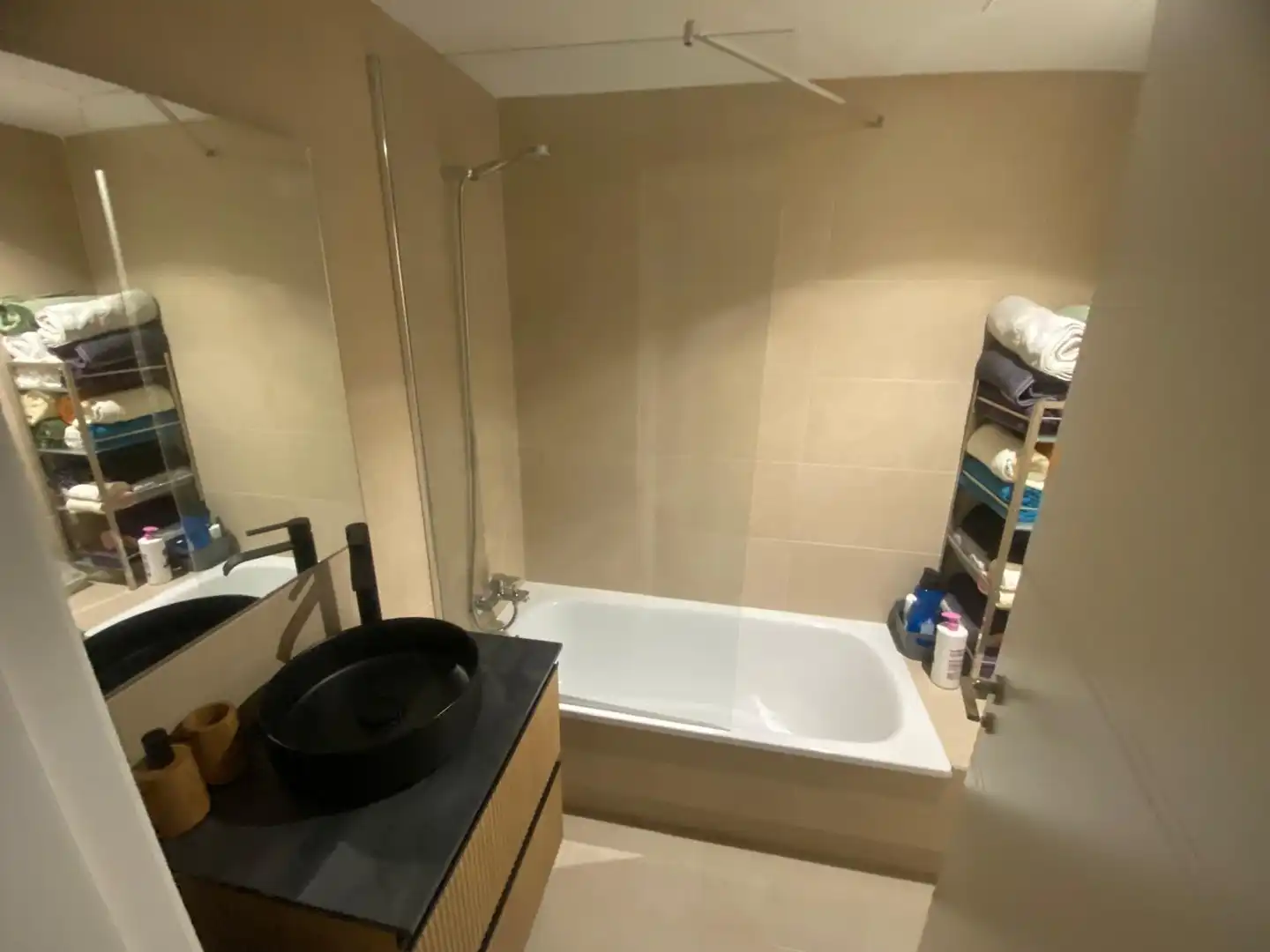 Bathroom of Flat for sale in Ciudad Real  with Air Conditioner, Heating and Storage room