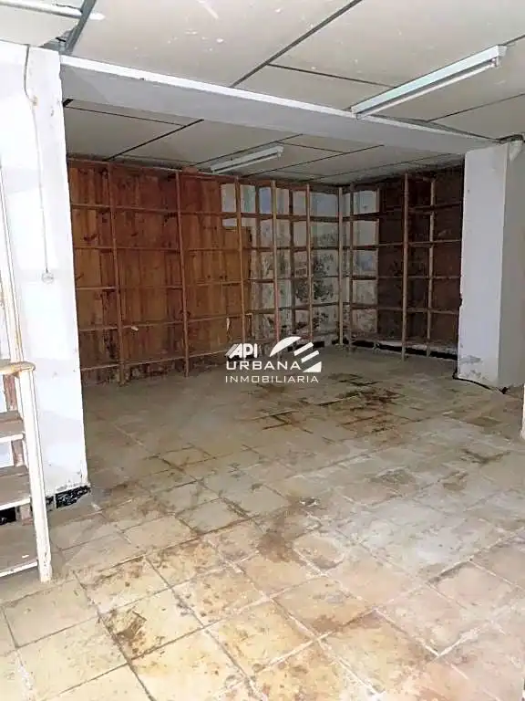 Commercial properties for sale in San Juan De Ávila, 4, Montilla